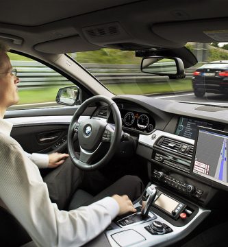 Nuevo-Software-El-auto-del-futuro-podría-vender-tus-datos