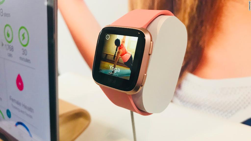 El-nuevo-Fitbit-Versa-un-reloj-inteligente-que-dará-revisión-a-salud-en-mujeres