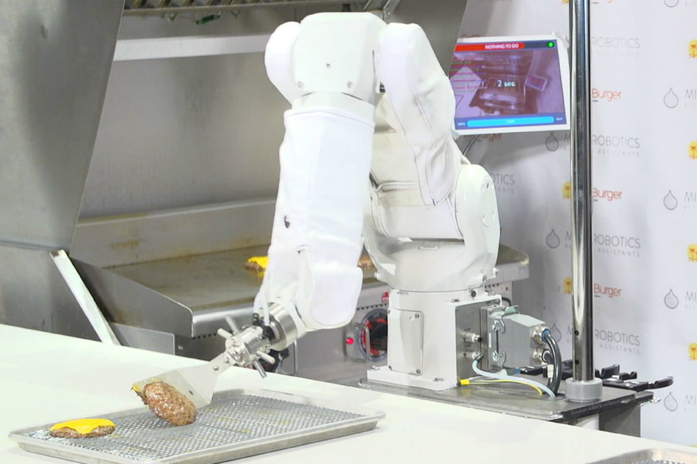 Innovación-Conoce-a-Flippy-el-robot-que-voltea-hamburguesas