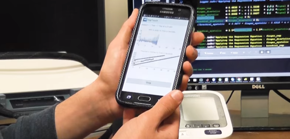 Nuevo-sensor-que-verifica-su-presión-arterial-en-teléfono-inteligente Nuevo-sensor-que-verifica-su-presión-arterial-en-teléfono-inteligente