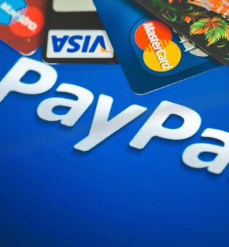 PayPal-está-listo-para-entrar-en-la-banca-tradicional-con-tarjetas-de-débito-préstamos-y-más