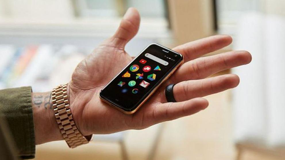 Llega Palm, el smartphone más pequeño del mundo